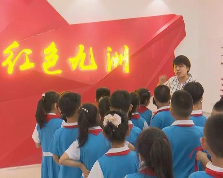 滑动蓝色方块选关版